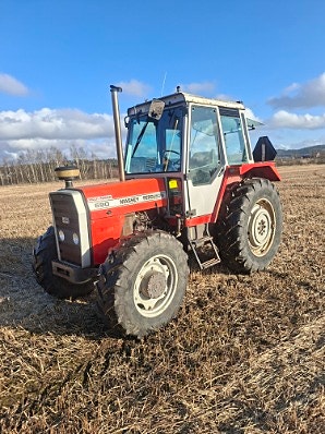 Massey Ferguson 690 2 of 5