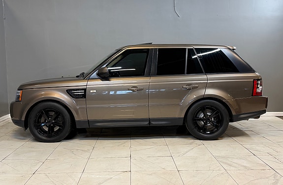 Land Rover Range Rover Sport 4 of 30