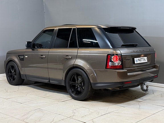 Land Rover Range Rover Sport 10 of 30