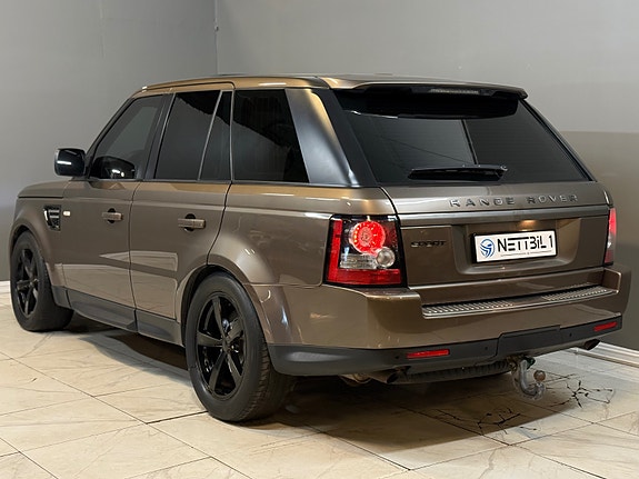 Land Rover Range Rover Sport 12 of 30