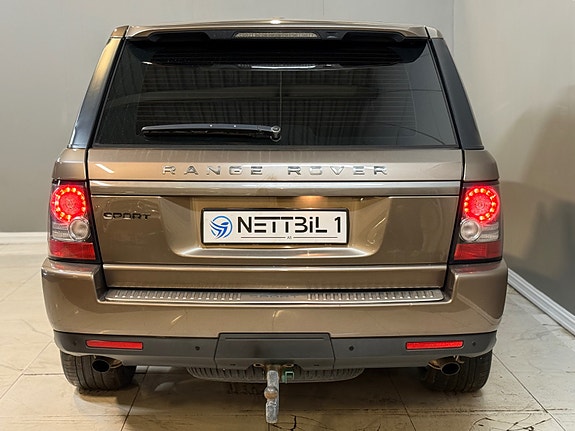 Land Rover Range Rover Sport 16 of 30