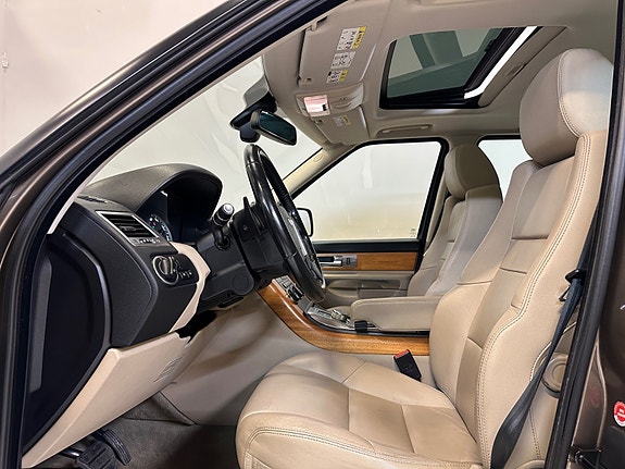 Land Rover Range Rover Sport 30 of 30