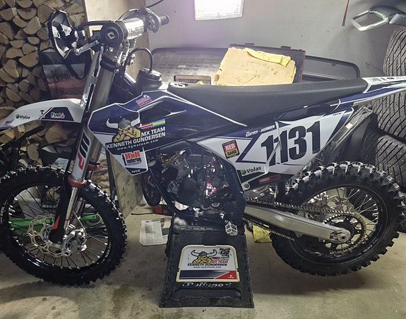 Husqvarna TC 85, Høy 2 of 3