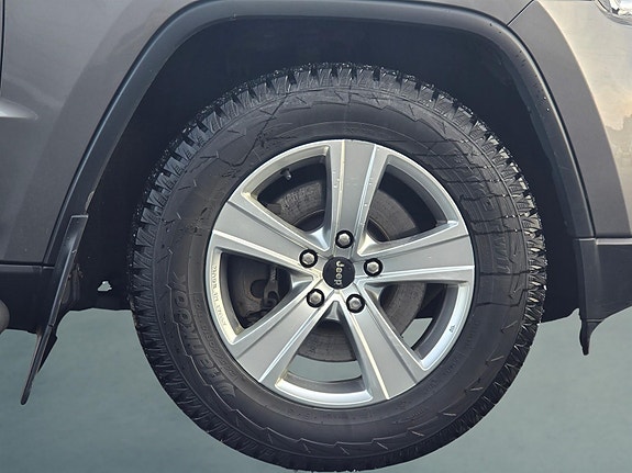 Jeep Grand Cherokee 5 of 5