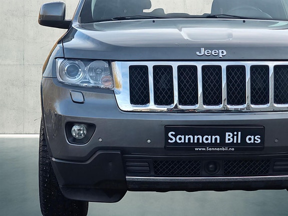 Jeep Grand Cherokee 2 of 5