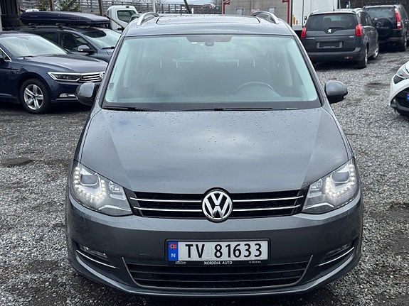 Volkswagen Sharan 2 of 5