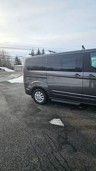 Ford Tourneo Custom 4 of 5