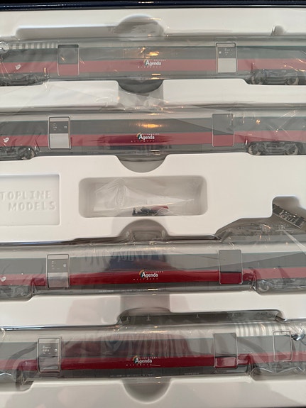 Product image 9 of 10