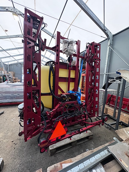 Hardi Master 1000L 12m Bom 2024, kr 360 000,-