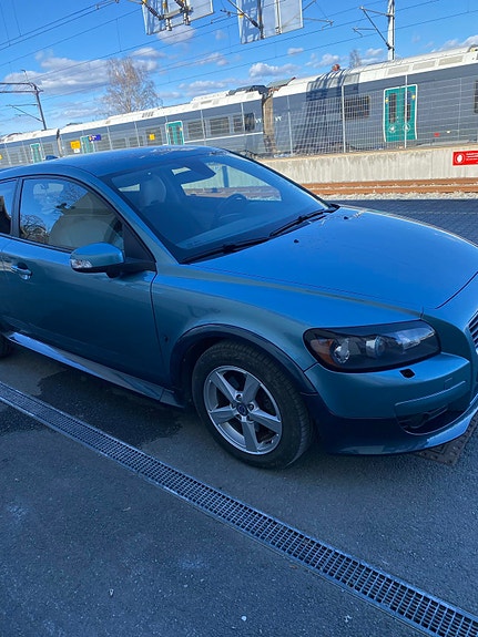 Volvo C30 3 of 5