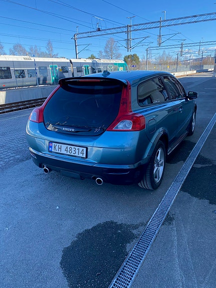 Volvo C30 2 of 5