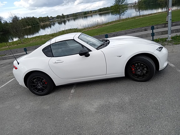 Mazda MX-5 10 of 23