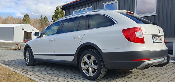 Skoda Superb 4 of 5