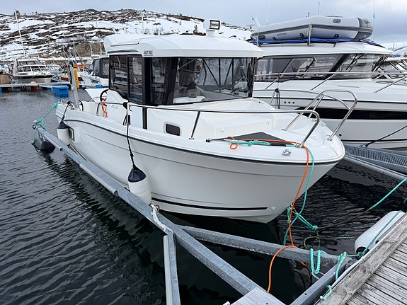 Jeanneau Merry Fisher 695 Marlin 2 of 5