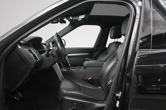 Land Rover Discovery 15 of 30