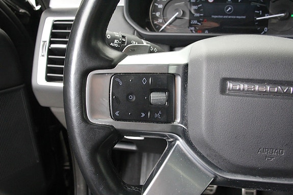 Land Rover Discovery 23 of 30