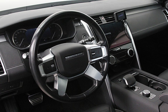 Land Rover Discovery 18 of 30