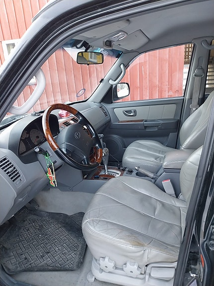 Hyundai Terracan 4 of 5