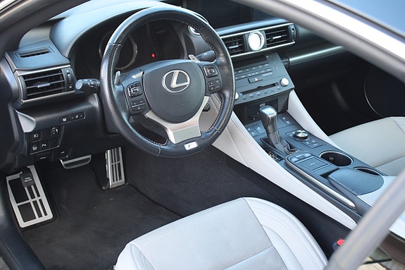 Lexus RC-Serie 9 of 20