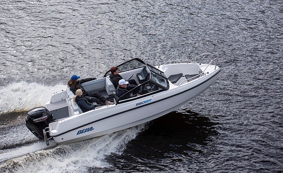 Ny Bella 550BR Bow Rider med Mercury F115! 5 års garanti.