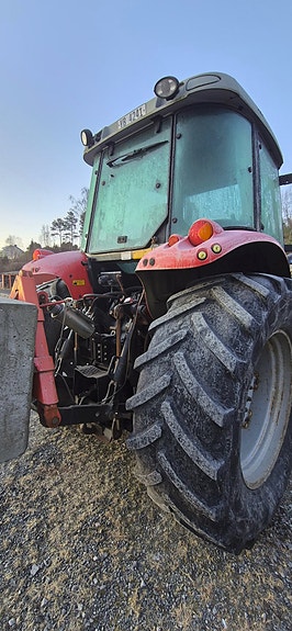Massey Ferguson 5445 2 of 5