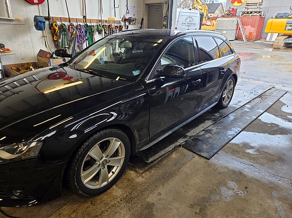 Audi A4 7 of 24