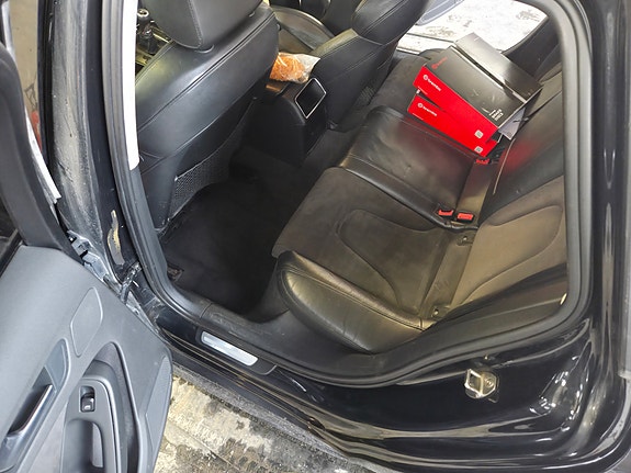 Audi A4 13 of 24