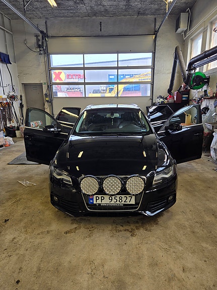 Audi A4 2 of 24