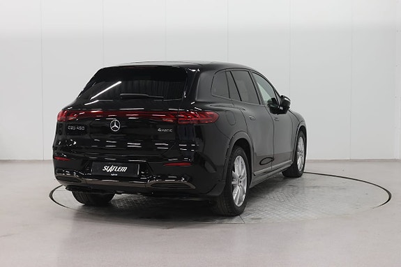 Mercedes-Benz EQS SUV 4 of 5