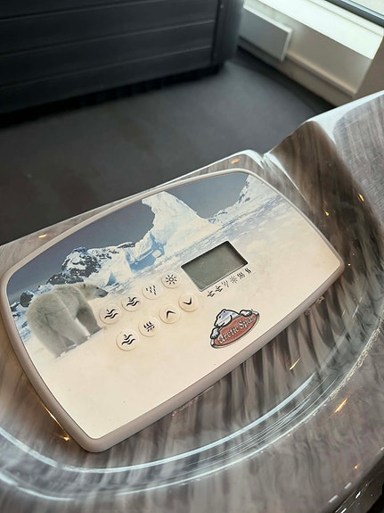 Product image 8 of 9