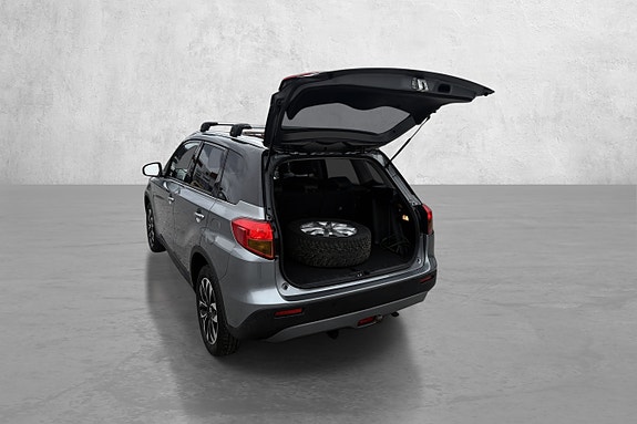 Suzuki Vitara 4 of 21
