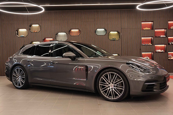 Porsche Panamera 2 of 5