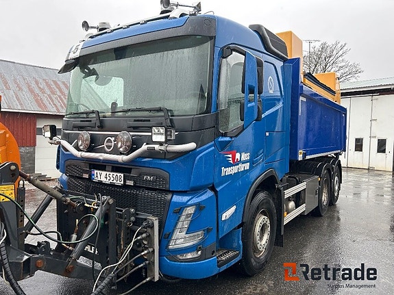 Volvo FM + 2023 Asfalt henger PARATOR ST 18-20