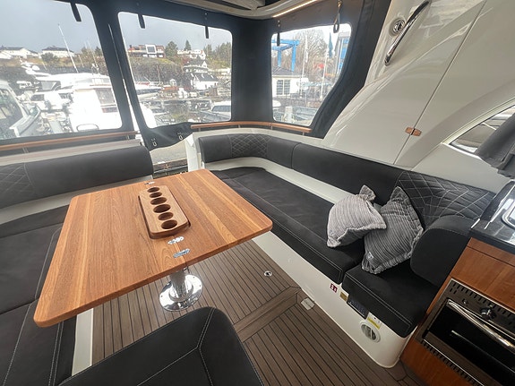 Marex 360 Cabriolet Cruiser, fullspekket, skipsreg, joystick, hekkthrruste 18 of 30