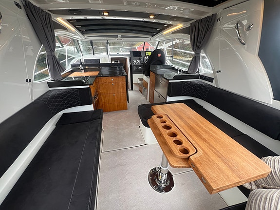 Marex 360 Cabriolet Cruiser, fullspekket, skipsreg, joystick, hekkthrruste 13 of 30