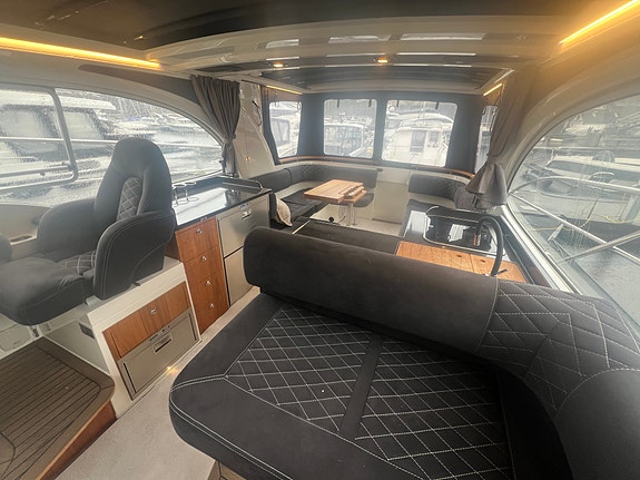 Marex 360 Cabriolet Cruiser, fullspekket, skipsreg, joystick, hekkthrruste 17 of 30