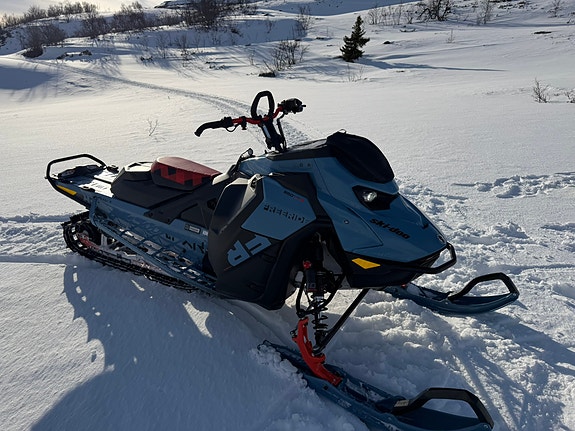 Ski-doo Freeride 850 E-TEC Turbo R 146" Demo scooter 2 of 5