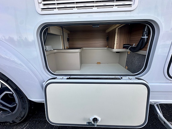 Bilde 6 av Eura Mobil INTEGRA 760 QF.  2,2-180HK/AUTOMATGIR/SOLSELLEPANEL/AIRCONDITION.