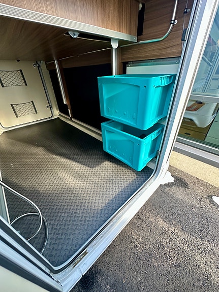 Bilde 9 av Eura Mobil INTEGRA 760 QF.  2,2-180HK/AUTOMATGIR/SOLSELLEPANEL/AIRCONDITION.