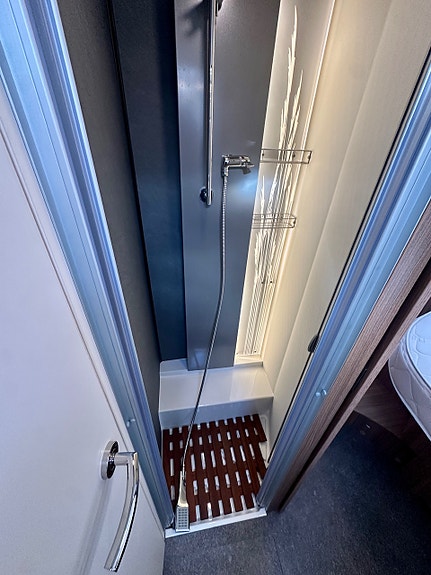 Bilde 34 av Eura Mobil INTEGRA 760 QF.  2,2-180HK/AUTOMATGIR/SOLSELLEPANEL/AIRCONDITION.
