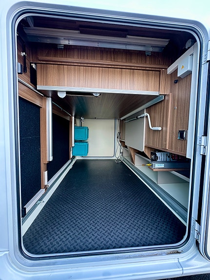 Bilde 8 av Eura Mobil INTEGRA 760 QF.  2,2-180HK/AUTOMATGIR/SOLSELLEPANEL/AIRCONDITION.