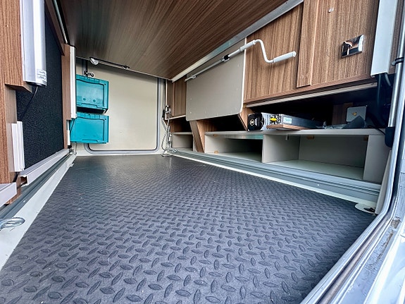 Bilde 10 av Eura Mobil INTEGRA 760 QF.  2,2-180HK/AUTOMATGIR/SOLSELLEPANEL/AIRCONDITION.