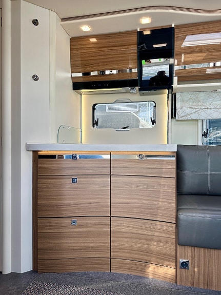 Bilde 25 av Eura Mobil INTEGRA 760 QF.  2,2-180HK/AUTOMATGIR/SOLSELLEPANEL/AIRCONDITION.