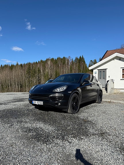 Porsche Cayenne 8 of 18