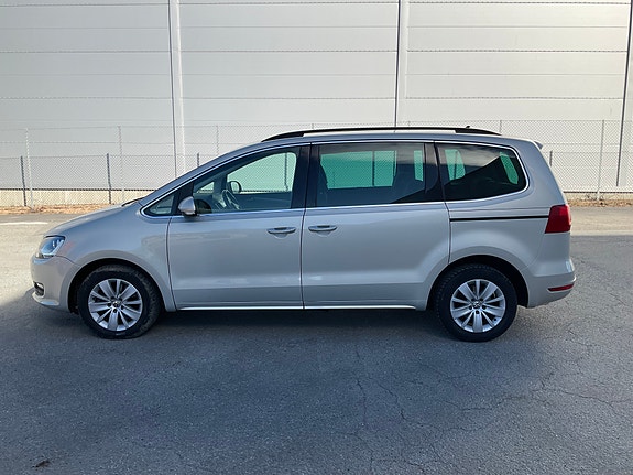 Volkswagen Sharan 3 of 30