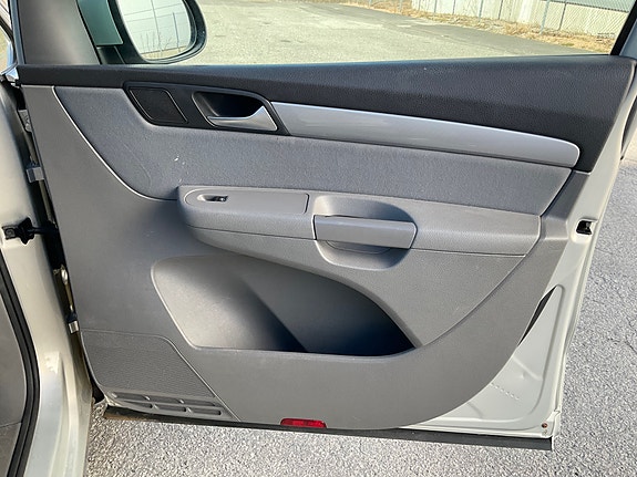 Volkswagen Sharan 20 of 30