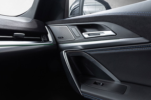 BMW iX2 19 of 26