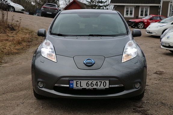 Nissan Leaf 2 of 27