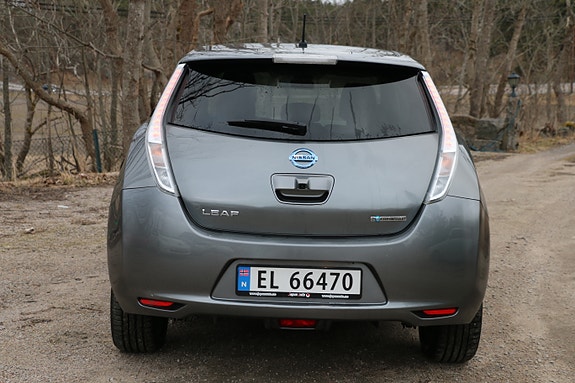 Nissan Leaf 6 of 27