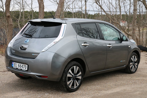 Nissan Leaf 5 of 27